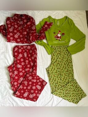 Women’s Holiday Pajama Bundle in Red/Green  Sz XL/XXL